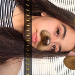 Meet your Posher, Andrea