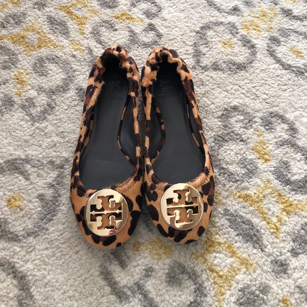 Tory Burch leopard Revas Size 7. Box included.