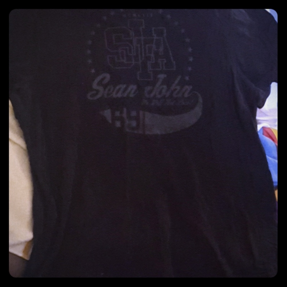 Sean John t-shirt