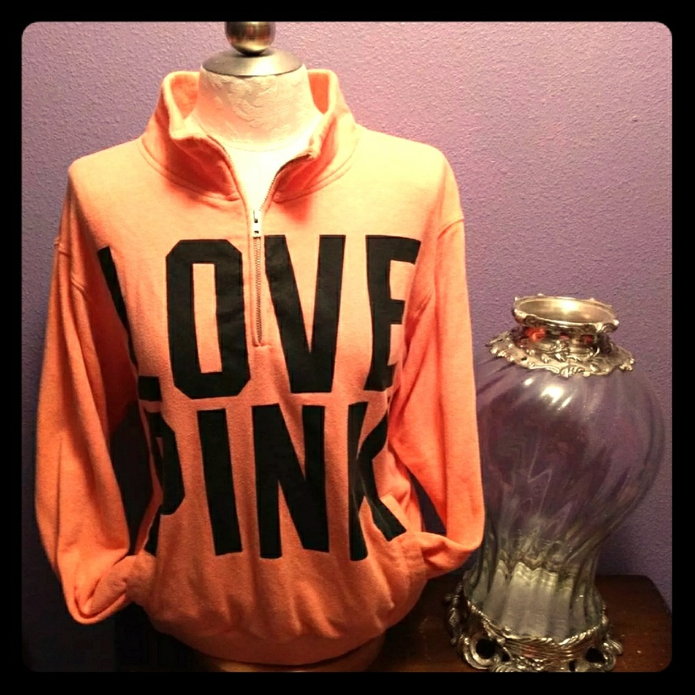 SOLD🎆 Victoria's Secret Pink half zip sweater