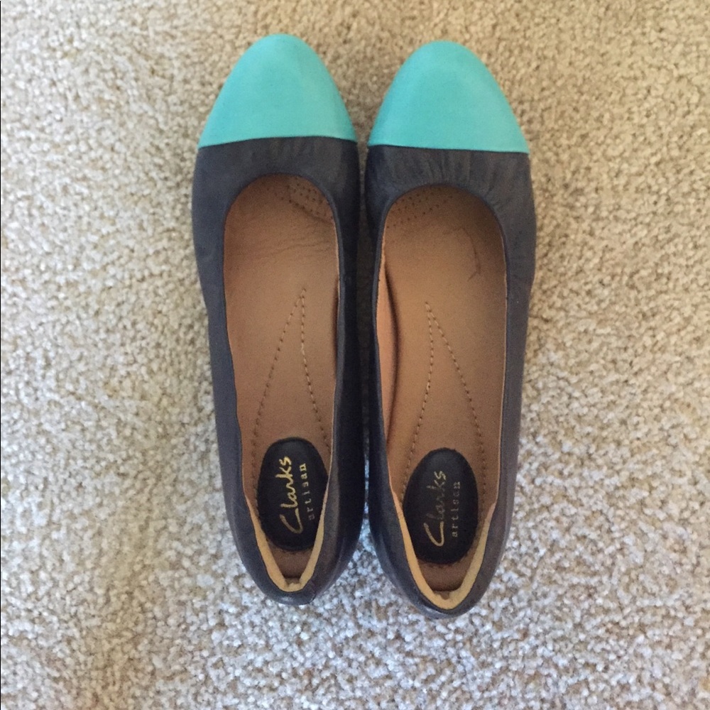 Clark flats only worn 3 times!