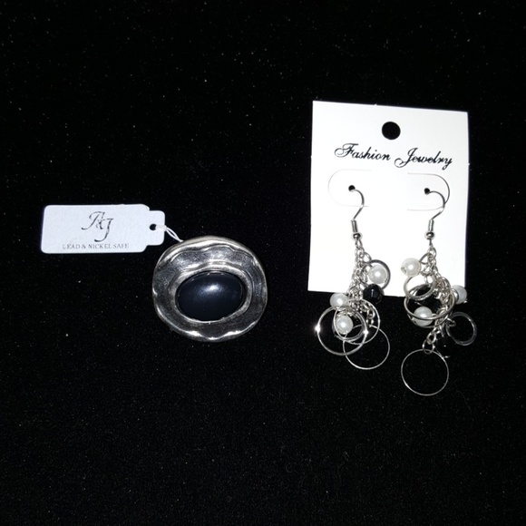 Earrings and ring combo - Picture 1 of 1
