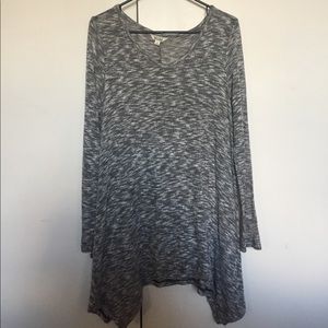 Heather gray knit tunic