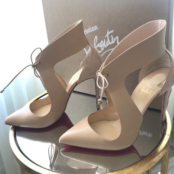 Christian Louboutin tan shoes - Picture 2 of 8