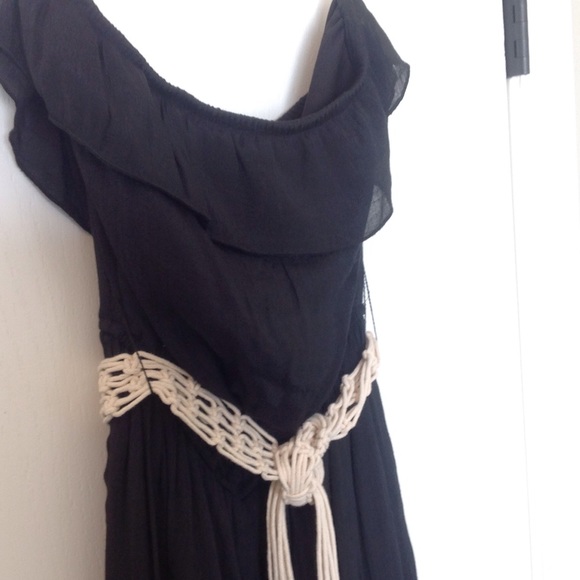 Strapless jumpsuit with ruffle - Picture 3 of 5