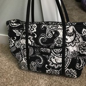 Black and white Vera Bradley large tote