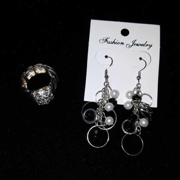 Earrings and ring combo - Picture 1 of 1