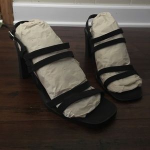 Nine West size 11 black strappy heels