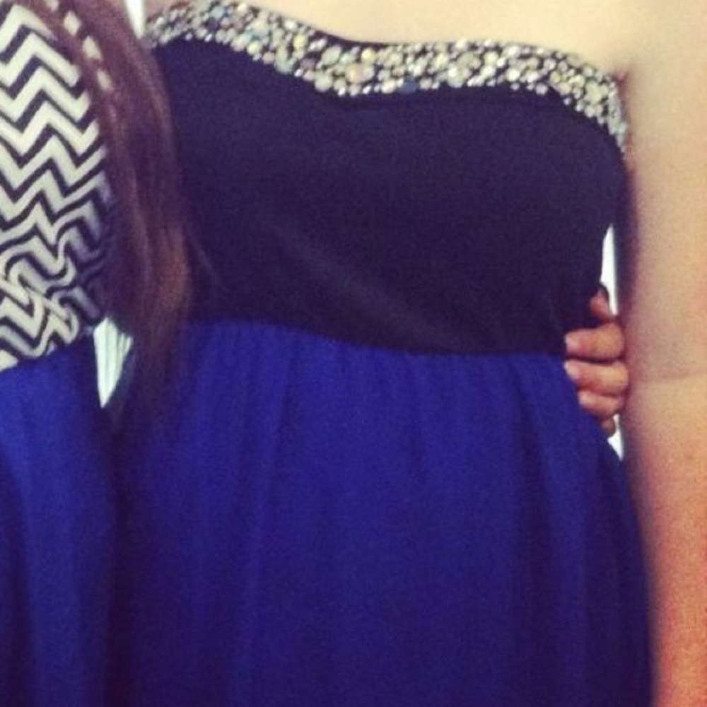 Strapless dress