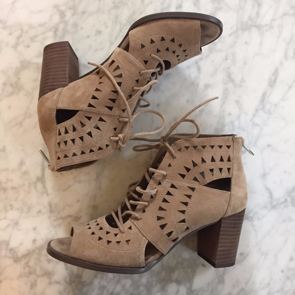 Vince Camuto Lallia peep toe suede bootie