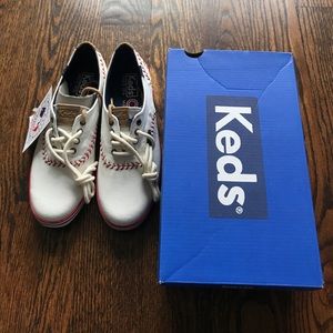 Brand new Cubs Keds Never Worn size 6