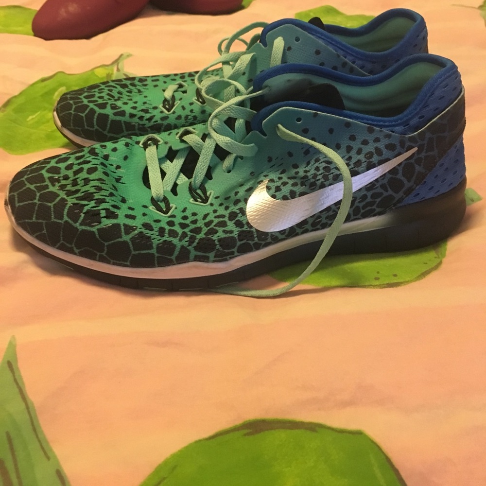 Nike shoes