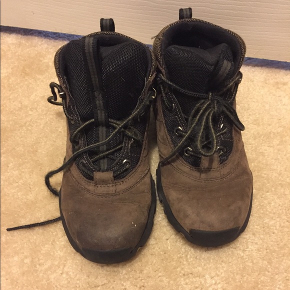 timberland boys hiking boots