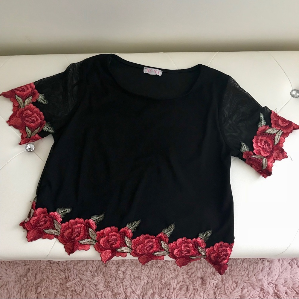 AGACI Black Floral Crop Top