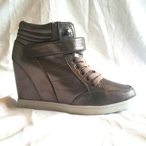 Madden Girl Finkyy Wedge Sneakers