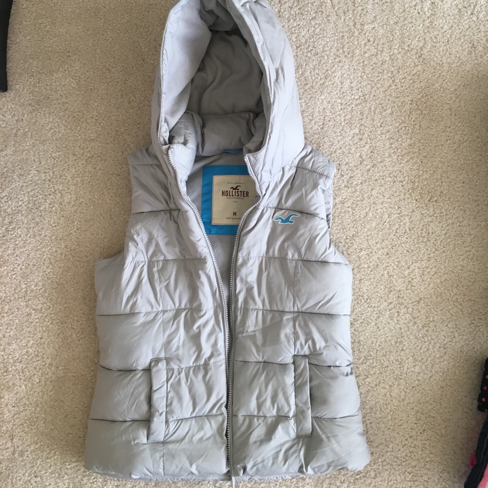 Hollister puffer vest