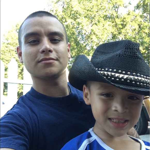 Meet your Posher, Alex - Picture 1 of 1