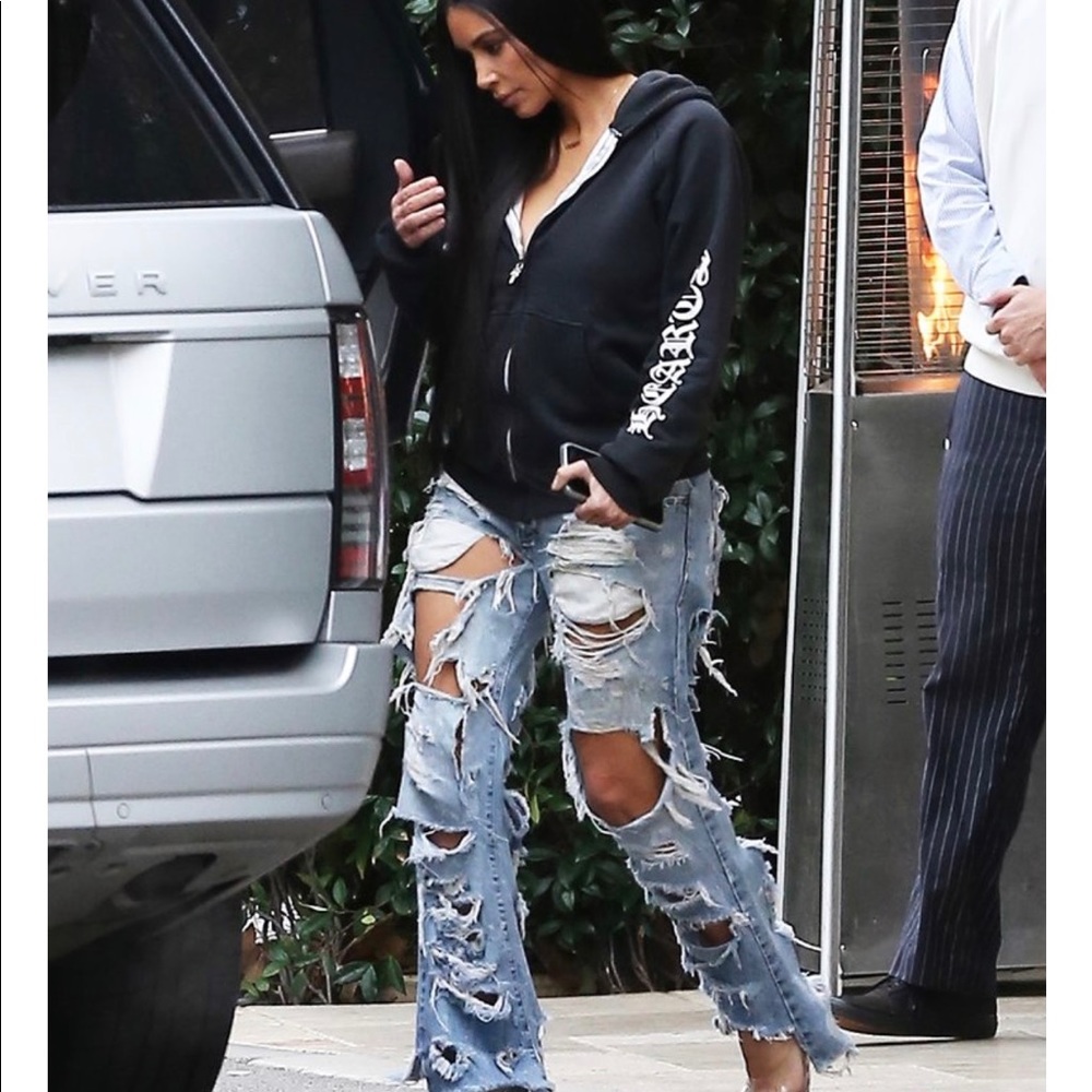 Shredded jeans - Kim K. Inspired