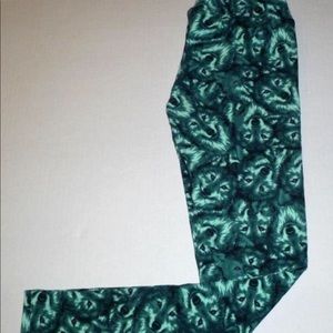 New LuLaRoe Os Wolves (green) &M matching Randy