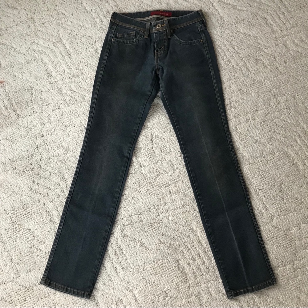 Levi’s Vintage Straight 562 Jeans Size 0 25