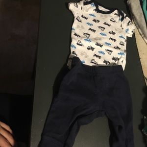 Onesie never worn pants worn 3 times