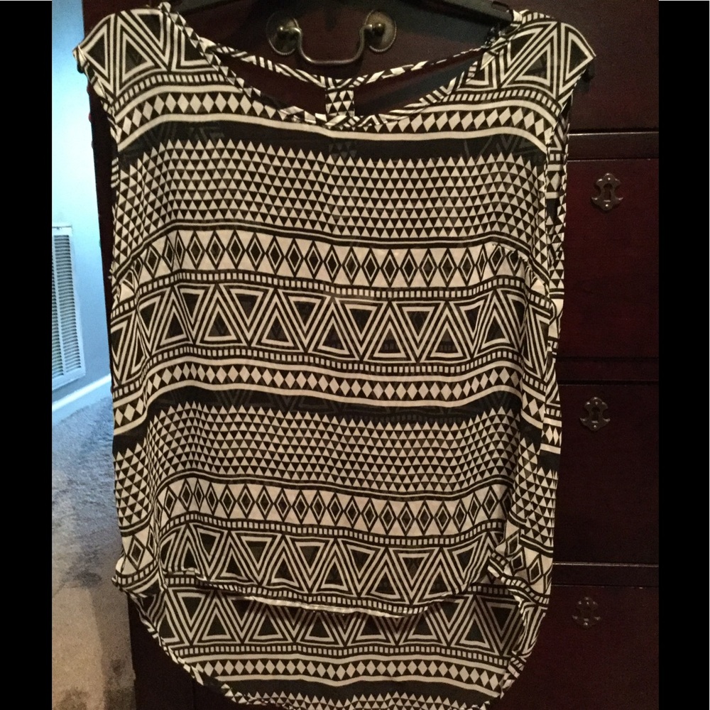 black and white tribal print sleeveless shirt