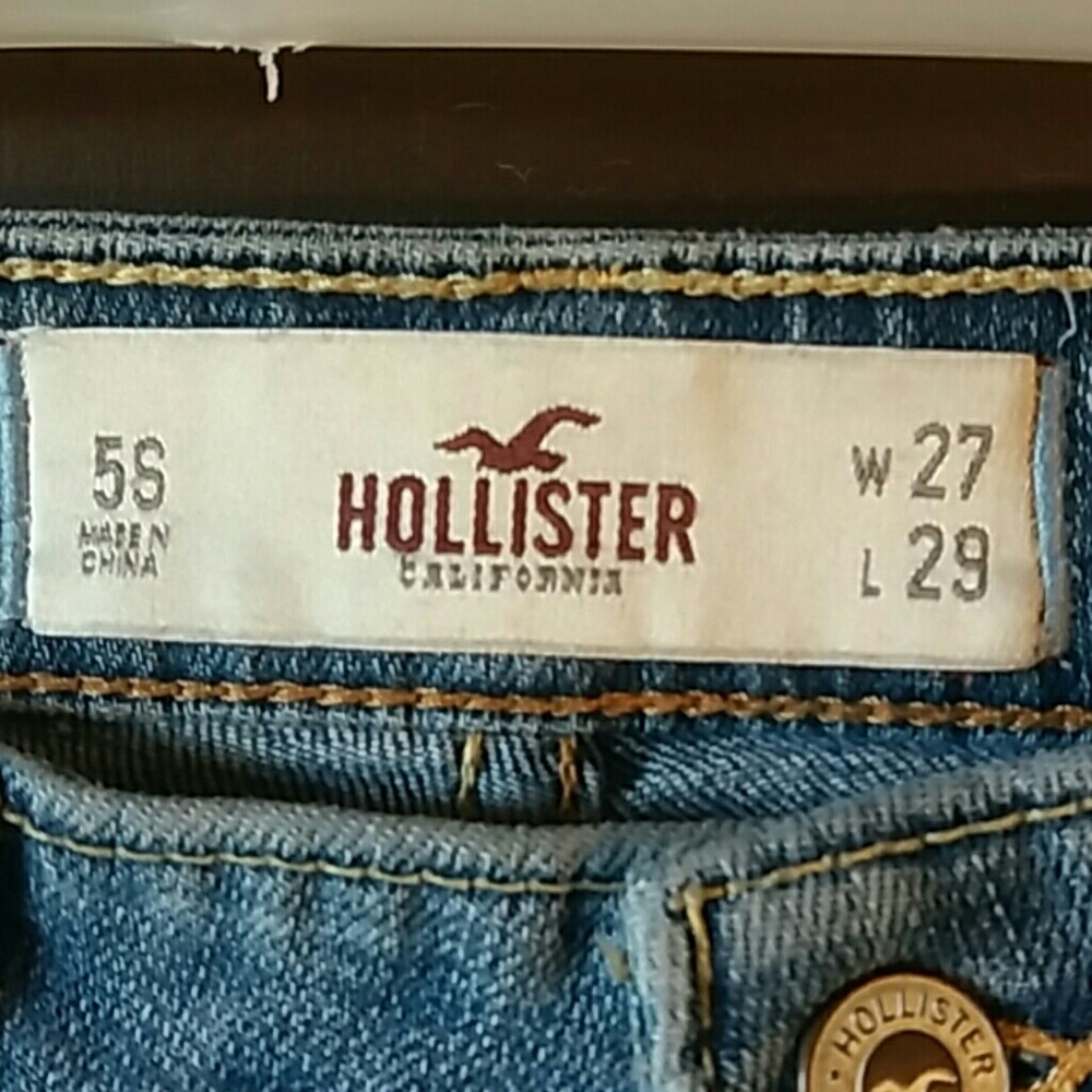 Hollister distressed skinny jeans. 27/29.