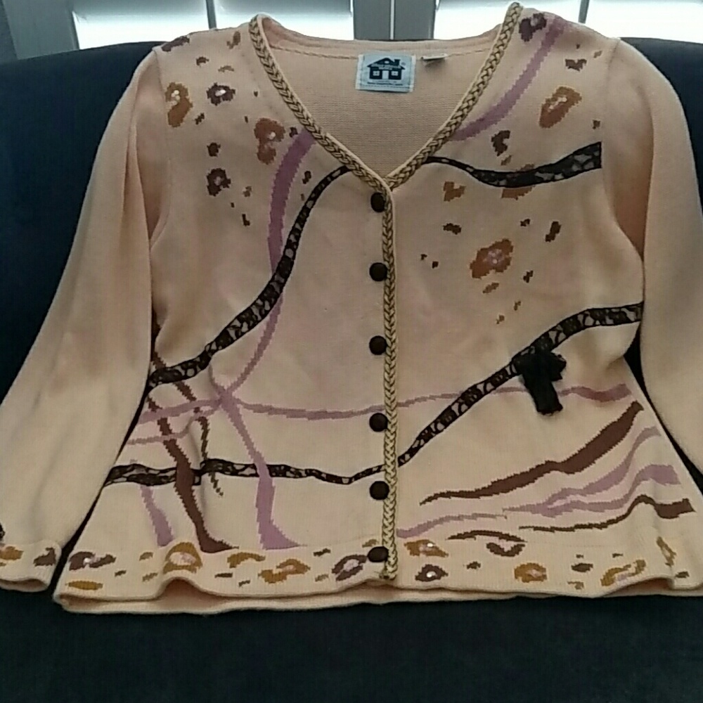 Gorgeous Peach Colored Sweater