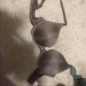 2 NEW Victoria Secret 32B bras