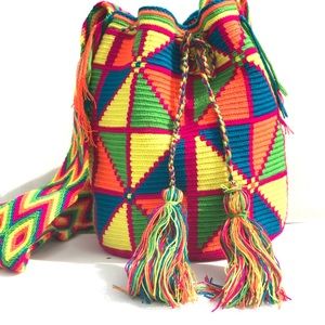 Hand made Bag made by Colombian Wayuu People
