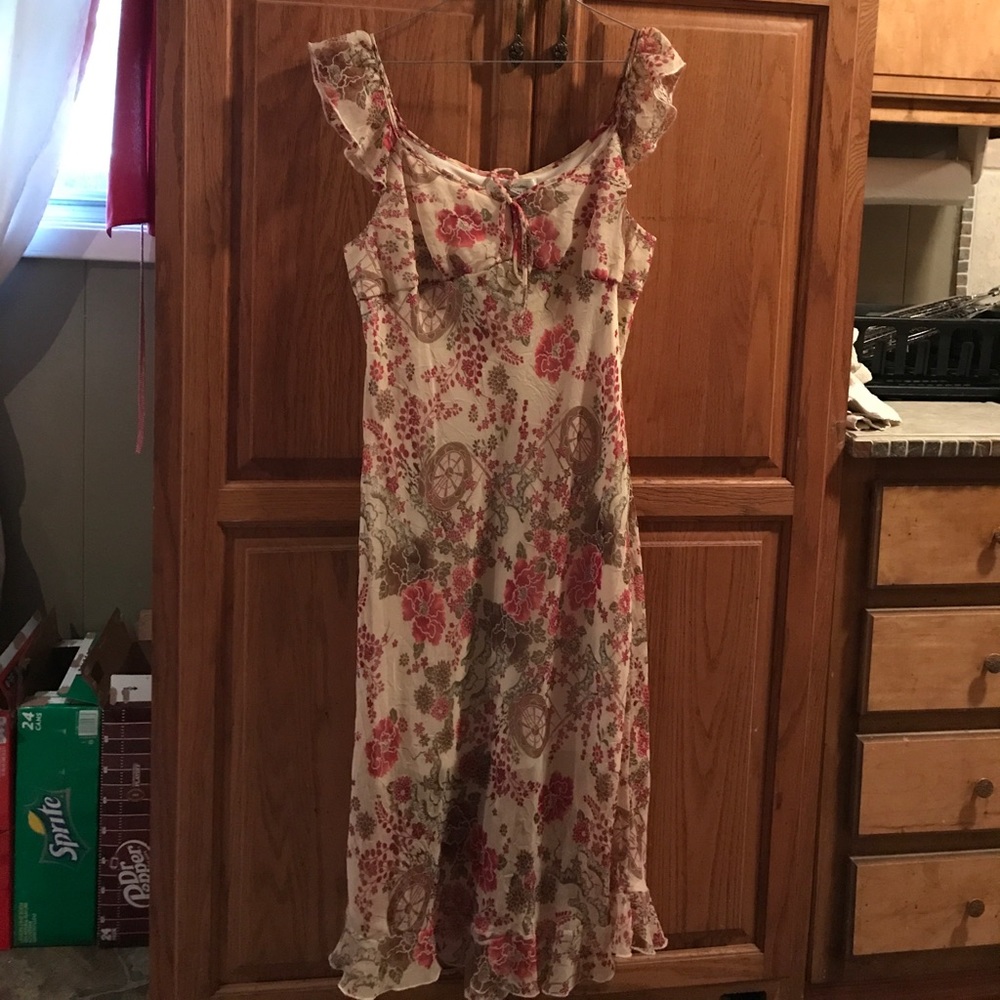 Cute sleeveless summer dress.