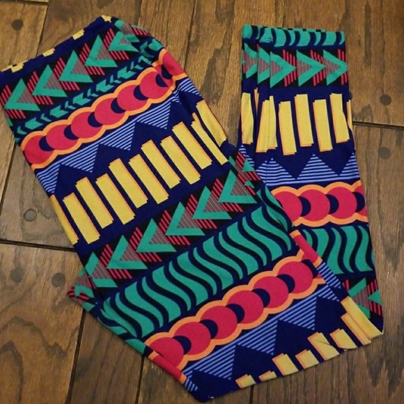 🌴SALE🌴LuLaRoe 80 retro print TC - Picture 1 of 3