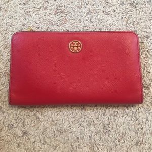 Tory Burch saffiano leather Robinson wallet
