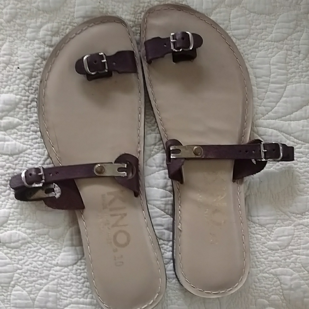 KINO sandals