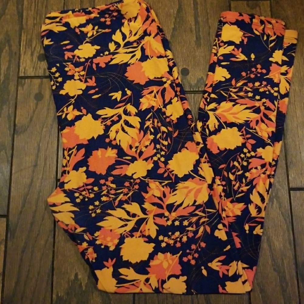 🌴SALE🌴LuLaRoe fall print TC