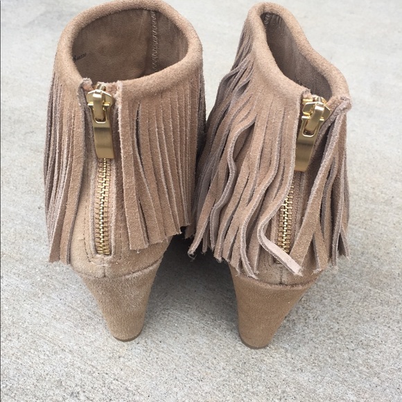 Chinese Laundry Fringe Wedge Boot - Picture 3 of 4