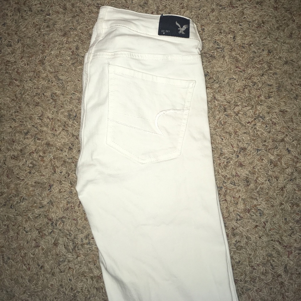 WHITE AMERICAN EAGLE SKINNY JEAN
