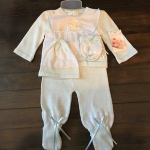 Knitted Set with Cap and Mittens