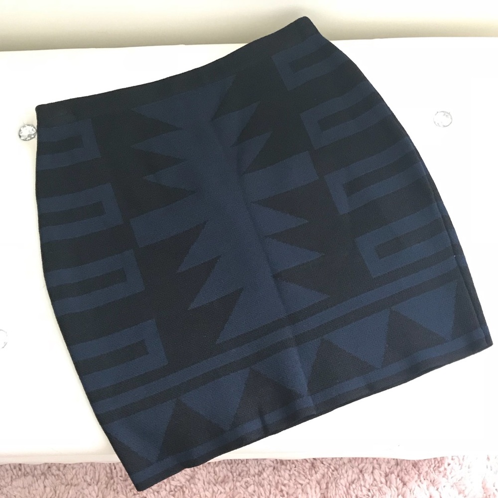 RACHEL Rachel Roy Black & Navy Mini Sweater Skirt