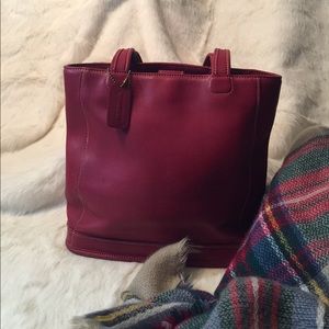 cCoach Red Leather Small Bucket Tote