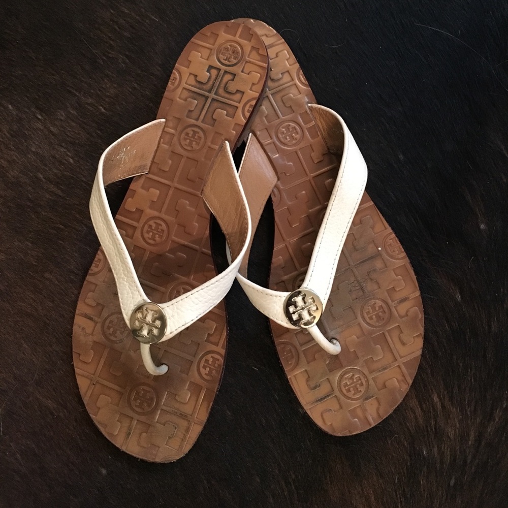 Tory burch flip flops