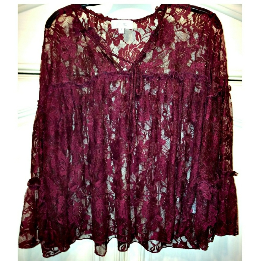 Flowy Lace Top ♡