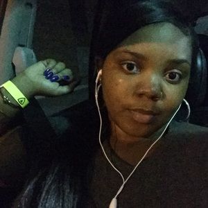 Meet your Posher, Monyette