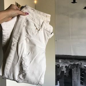 American eagle white ripped jeggings