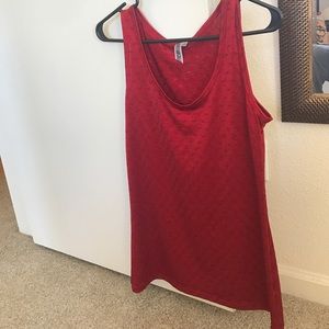 Deep red tank