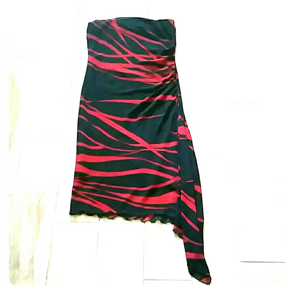 Black and red strapless cocktail dress