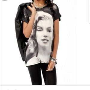 MARILYN MONROE BLOUSE!