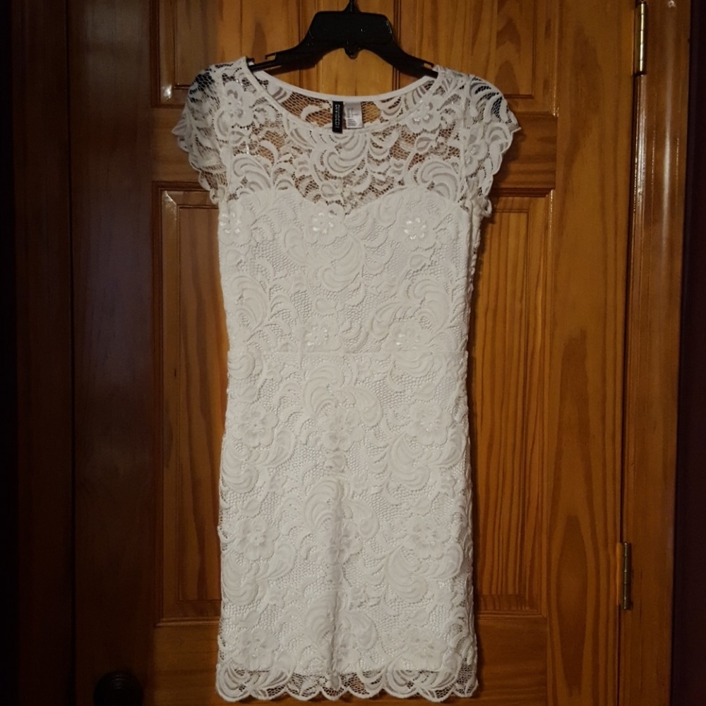 H&M white lace dress