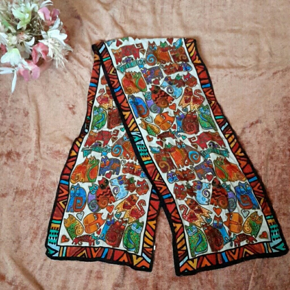 Scarf with cats, multicolor