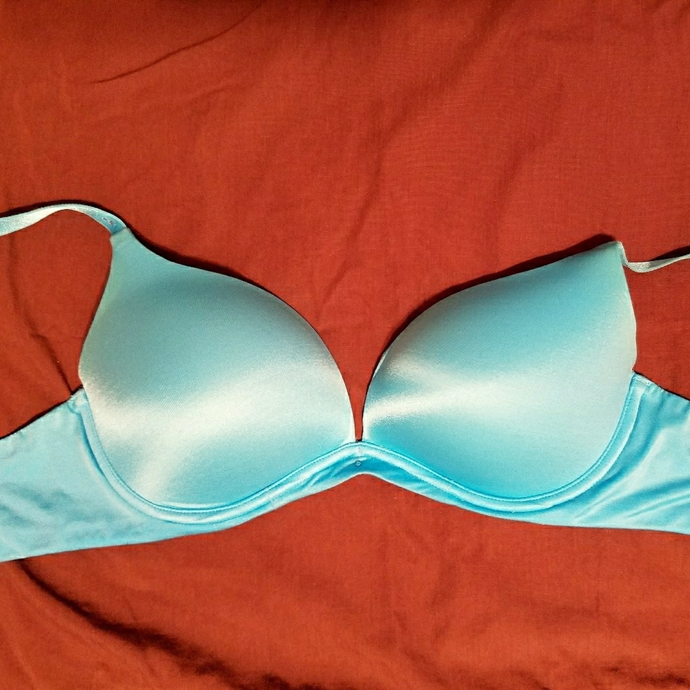 Victoria's Secret bra size 34D